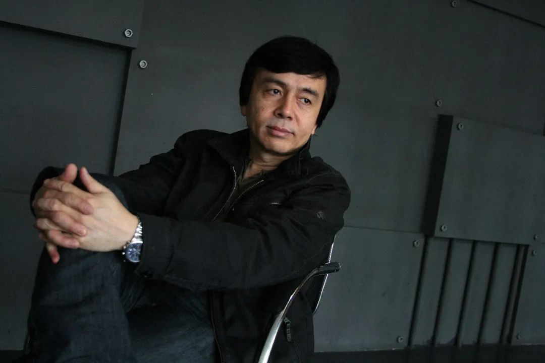 梁宇 | 从传统到现代,以极简笔触绘铁道工业的历史与当代